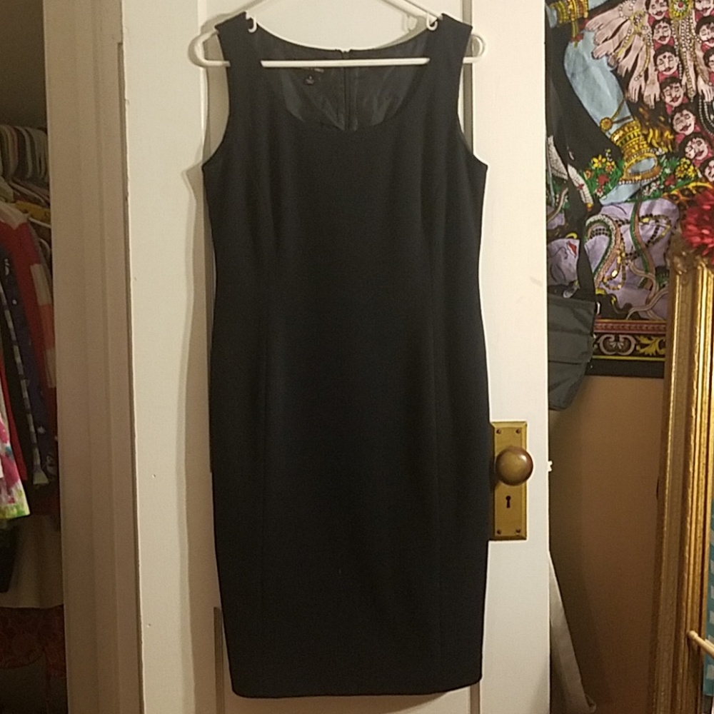 Shin length dress